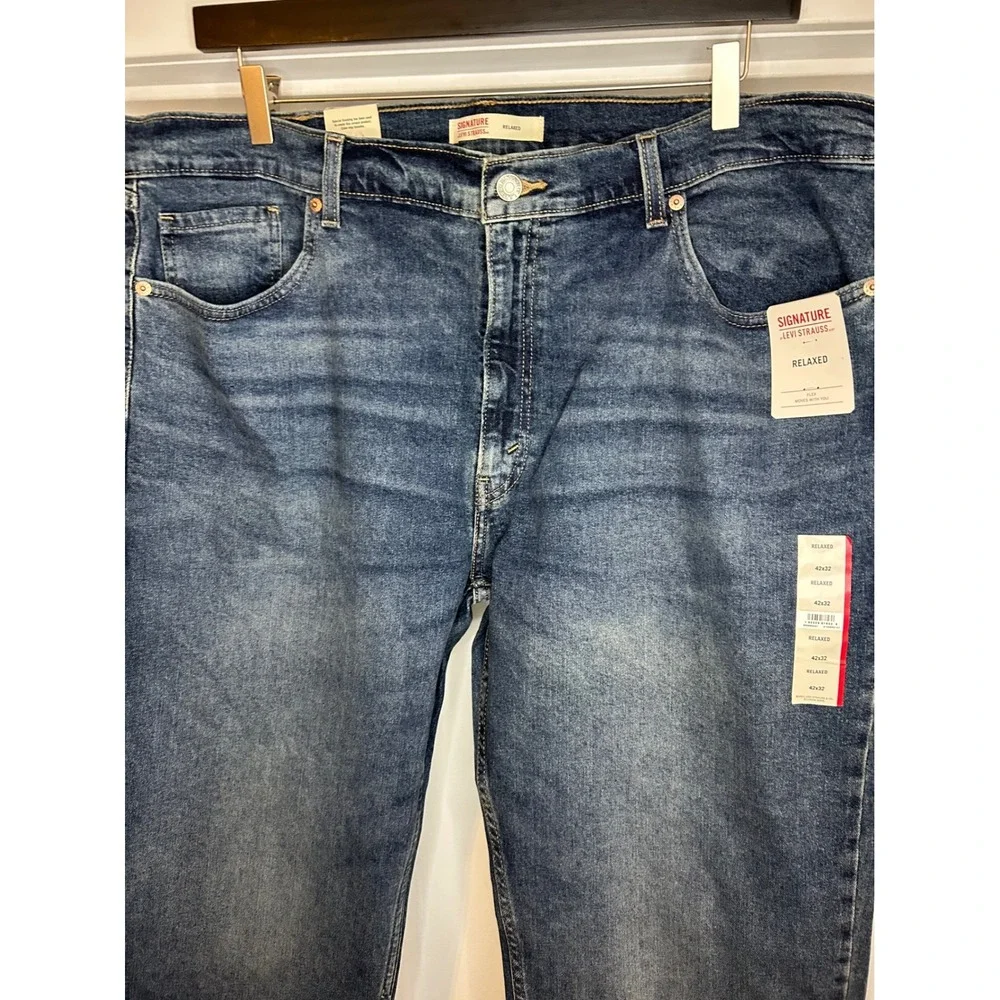 NEW Signature by Levi Strauss Men Relaxed Fit Flex Jeans Medium Wash 42x32